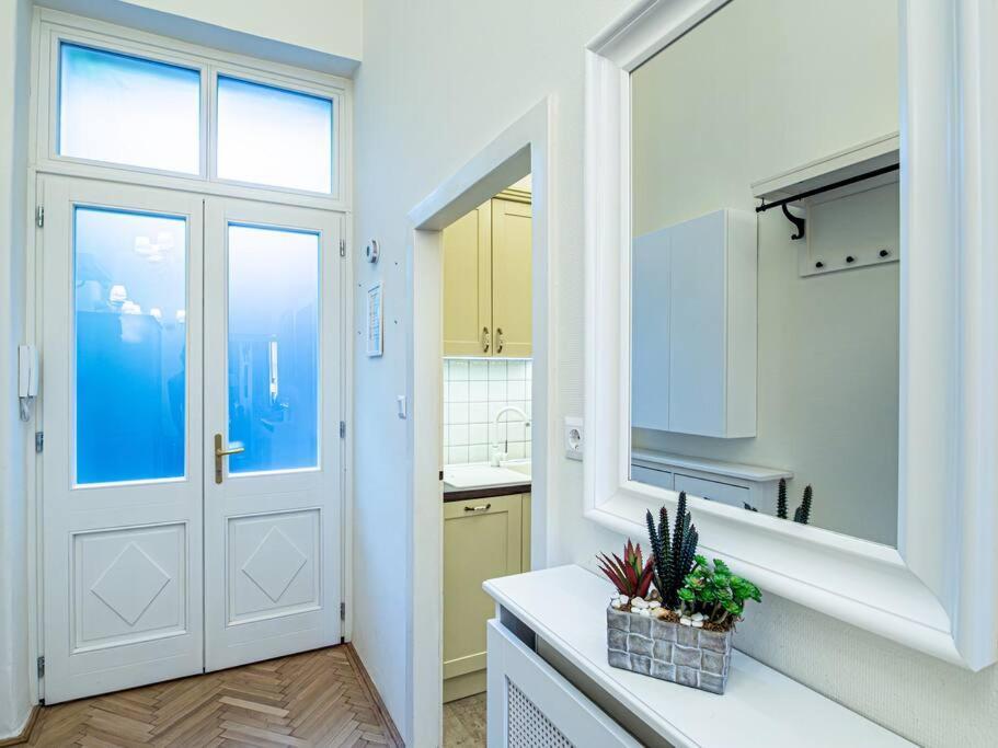Westend Apartment بودابست المظهر الخارجي الصورة