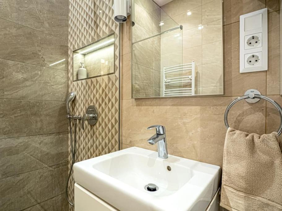 Westend Apartment بودابست المظهر الخارجي الصورة