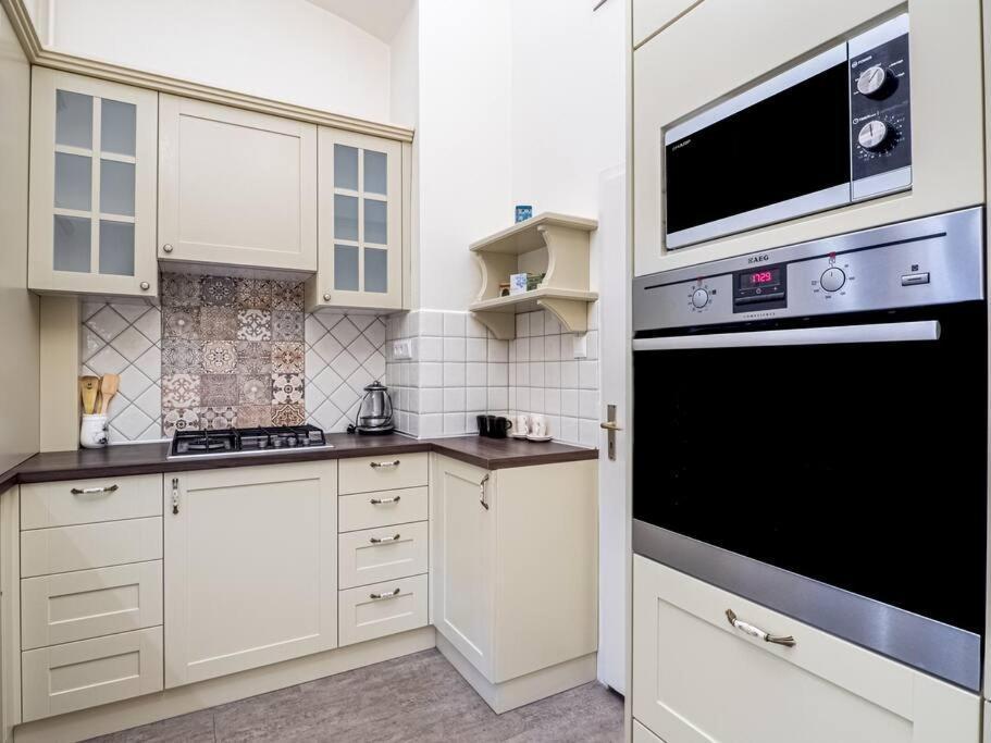 Westend Apartment بودابست المظهر الخارجي الصورة